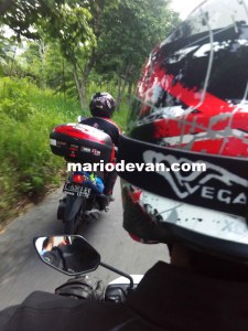 touring kelud tampak belakang helm GM Neutron