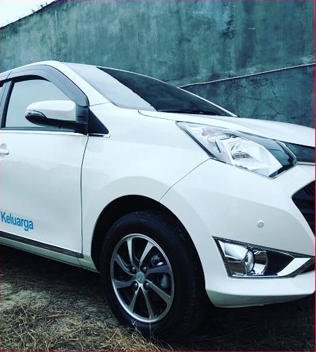 daihatsu sigra putih unit tes drive