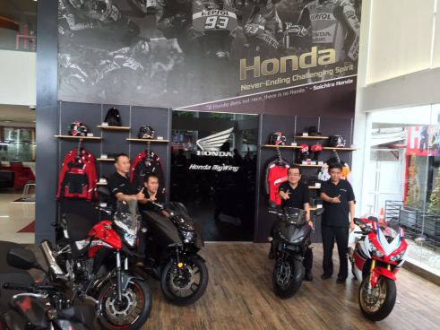 area Big Wing Honda di area khusus terpisah dari produk lainnya