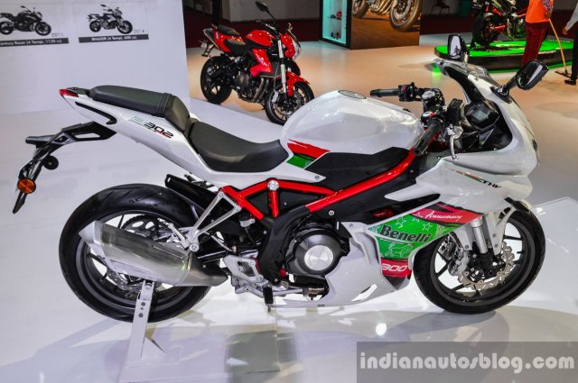 benelli-tornado-300-white-at-auto-expo-2016