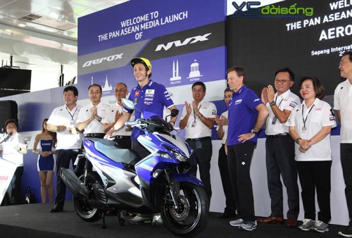 xedoisong_valentino_rossi_launch_yamaha_nvx_asean_media_sepang_h1_ceok